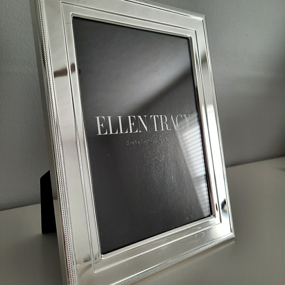 Ellen Tracy Picture Frame